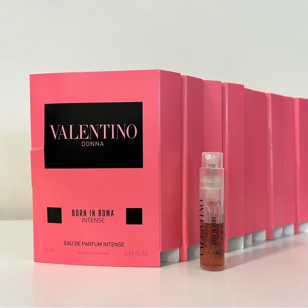 Valentino Donna Born in Roma Intense Sample Vial with Pink Box, 15 boxes!!!